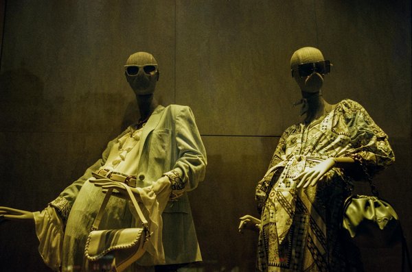 Descubra as cores ideais para transformar o ambiente corporativo em um espaço inspirador